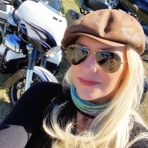 Meet your Posher, Bad Betty